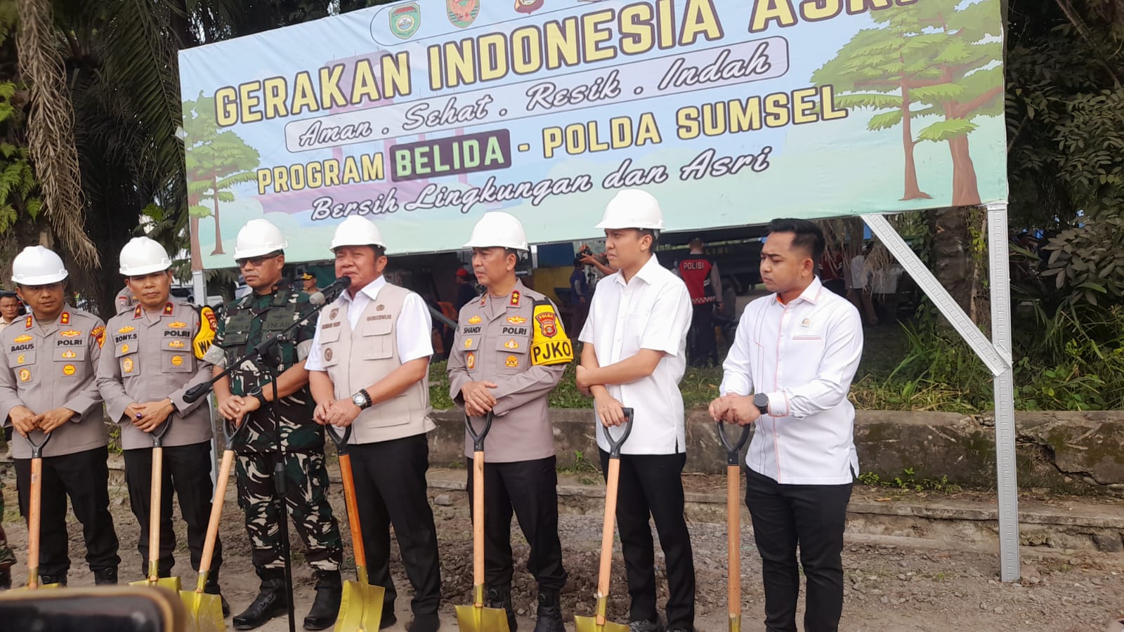 DPRD Ogan Ilir.Turut Hadir Program BELIDA Polda Sumsel di Ogan Ilir, Integrasikan Lingkungan Bersih dan Pengamanan Lebaran