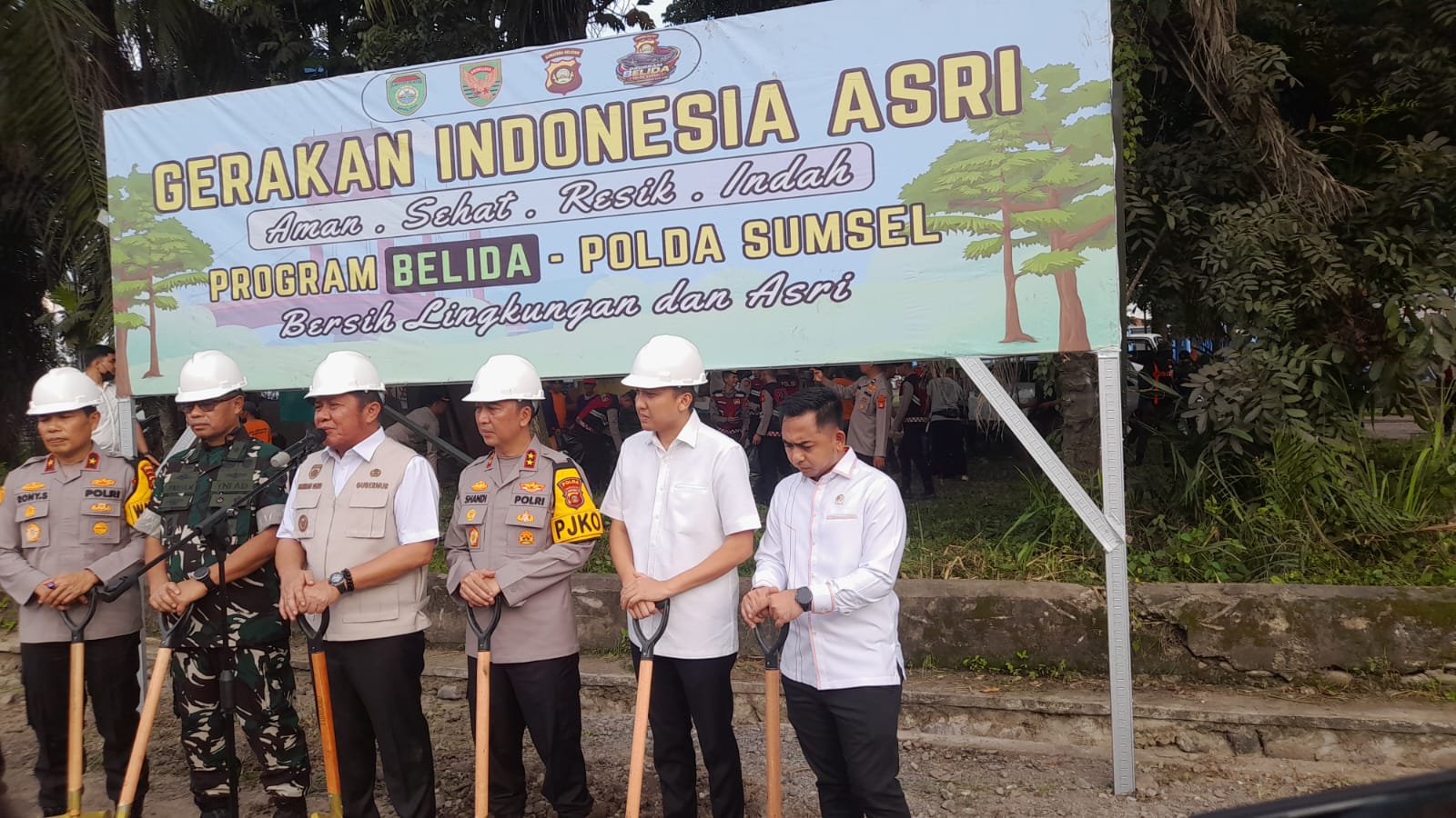 DPRD Ogan Ilir.Turut Hadir Program BELIDA Polda Sumsel di Ogan Ilir, Integrasikan Lingkungan Bersih dan Pengamanan Lebaran