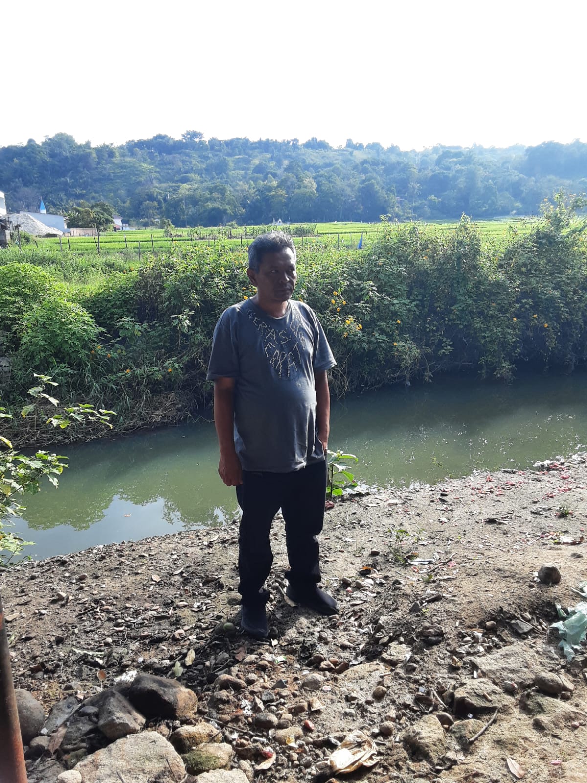 RUSMAYAN PAKPAHAN ISTRI ALM CAMAT PENSIUNAN AMBIL PERTANDA LELUHUR MARTUA EX WABUP SAMOSIR DARI BINANGA SIPARBUE MUARA