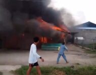 Rumah Dilalap Sijago Merah, Pasutri Tewas Terbakar