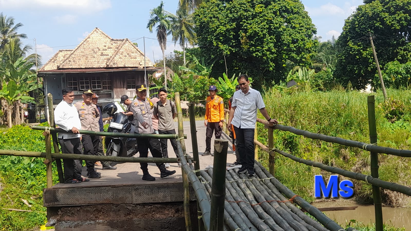 Cegah Kecelakaan,kapolres Ogan Ilir Sarankan Jembatan Ambles di Muara Kumbang OI Ditutup Saat Larut Malam