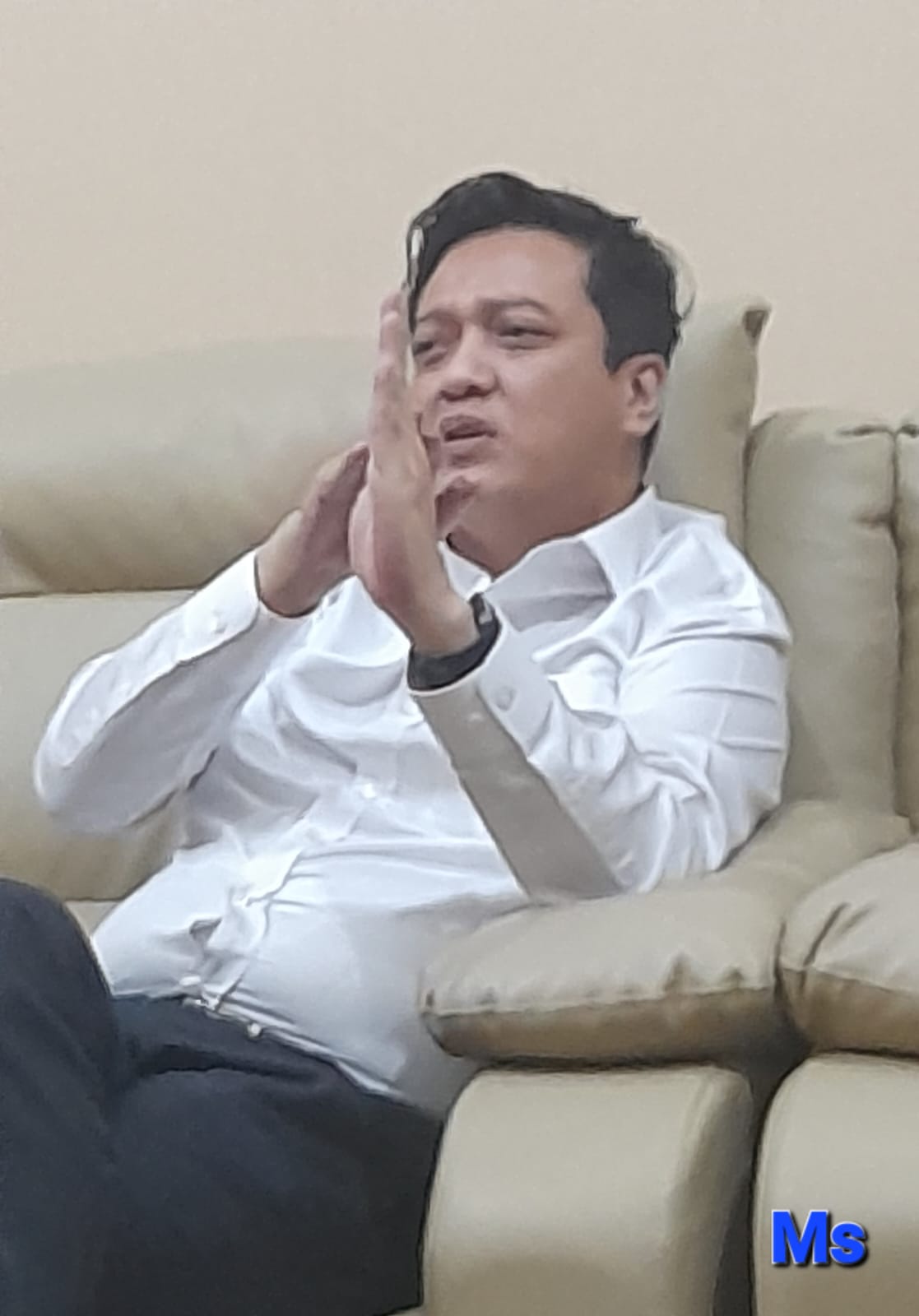 Ketua DPRD OI Terkait Photo Anggotanya Pamer Botol Miras di Klub Malam Belum bisa bikin keterangan Sebelum ada Hasil Rapat Internal