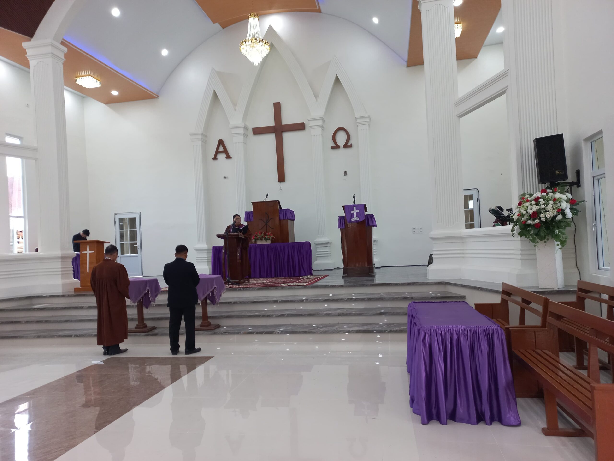 ‘Hosana’ Bergema, Jemaat Tersentuh dan Kembali ke Jalan Keselamatan