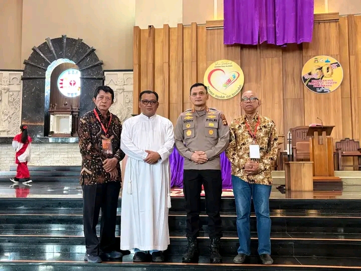 Pastikan Ibadah Jumat Agung Aman, Kapolrestabes Palembang Tinjau Langsung Gereja Santo Yoseph