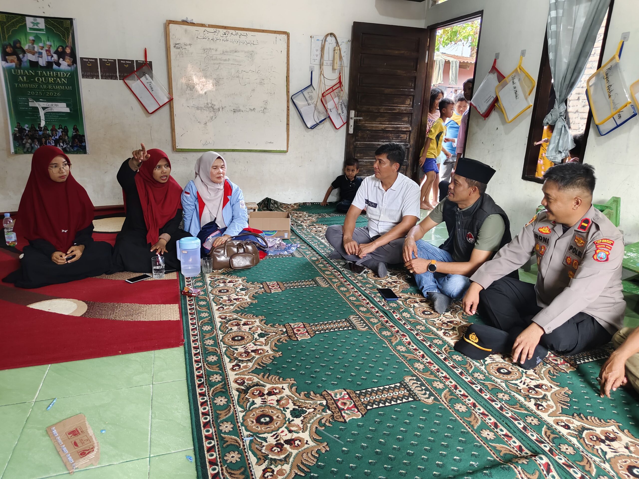 Satres Narkoba Polresta Deli Serdang Salurkan Bantuan Al-Qur'an