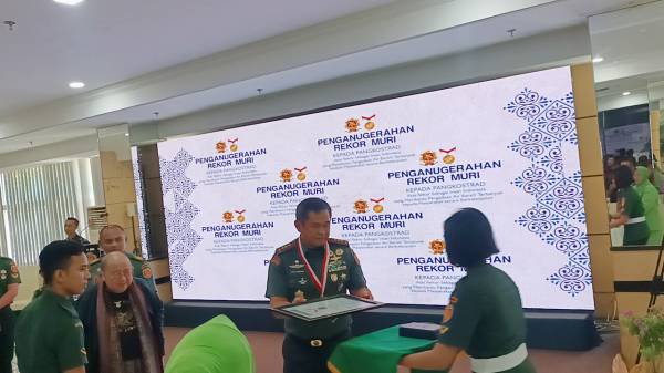 Letjen TNI Maruli Simanjuntak Pecahkan Rekor MURI, Bangun 825 Titik Air Bersih