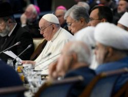 Paus Fransiskus Desak Pelibatan Perempuan dan Kaum Muda untuk Upaya Perdamaian Dunia
