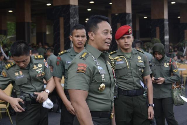 Mayjen Richard Tampubolon dilantik menjadi Pangdam XVI Pattimura oleh Panglima TNI Jenderal Andika Mayjen Richard Tampubolon dilantik menjadi Pangdam XVI Pattimura oleh Panglima TNI Jenderal Andika