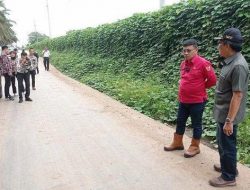 Bupati Muratara Devi Cek Proyek Sudah Dibangun, Catat Jalan yang Masih Rusak