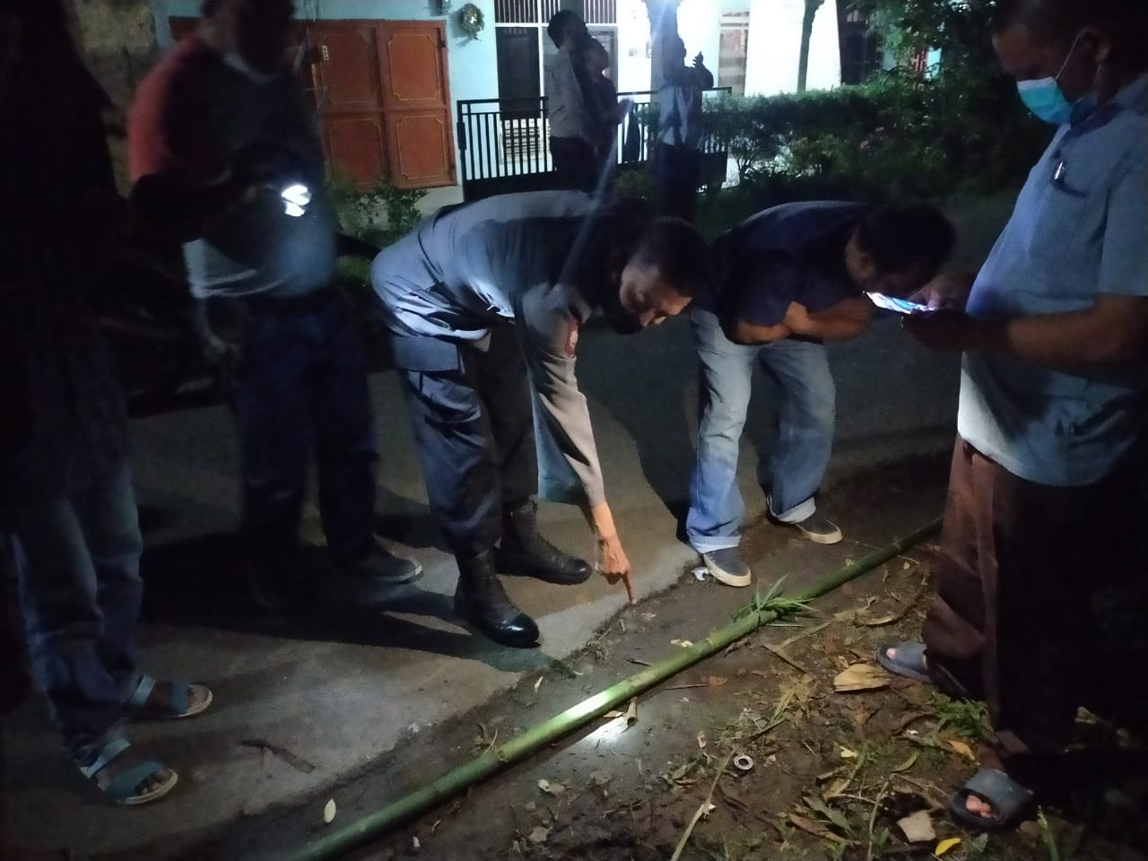 Terjadi Di Deli Serdang, Jolok Mangga Dengan Bambu, Pelajar Tewas Kesetrum Listrik