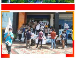 Aksi Demo Sriwijaya Coruption Word (NCW) Pertanyakan Data Badan Pusat Statistik (BPS) Yang Mengclaem Angka Masyarakat Miskin Di Sumsel Menurun “Apakah Ini Ada Muatan Politik”