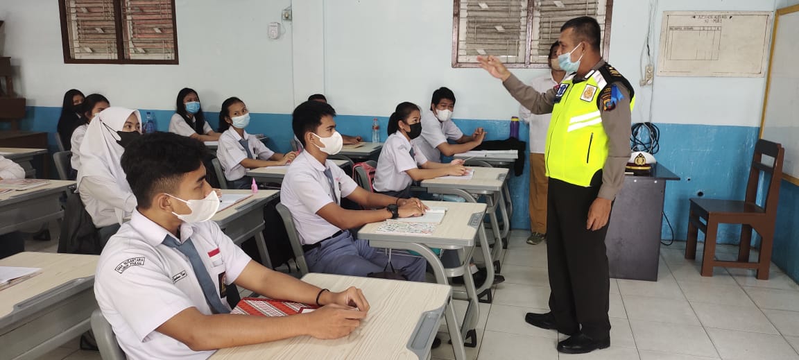 Polresta Deli Serdang Giat Operasi Zebra Sekaligus Sosialisasi Di Sekolah Polresta Deli Serdang Giat Operasi Zebra Sekaligus Sosialisasi Di Sekolah