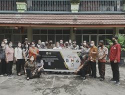 SD Xaverius 2 Peringati Hari Guru Selenggarakan Bimtek dan Olahraga Bersama