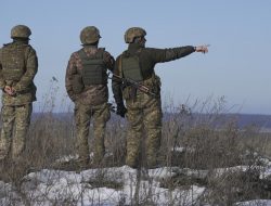 Seberkas Harapan: Kremlin Melihat Jalur Diplomatik di Ukraina