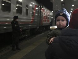 Rusia Lenturkan Langkah Militer Menuju Ukraina; Barat Menanggapi