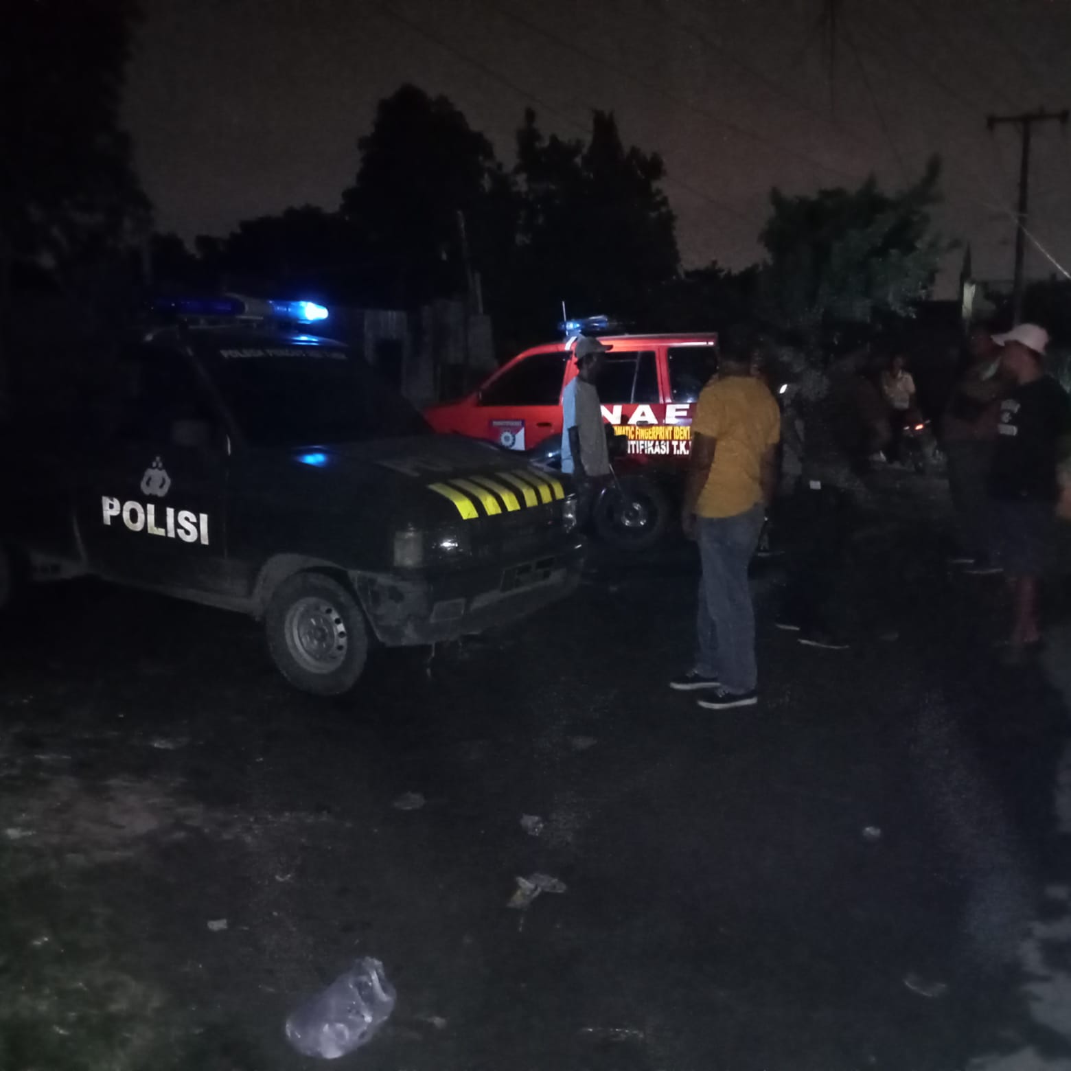 Sijago Merah Lalap Gudang Penampung Barang Bekas