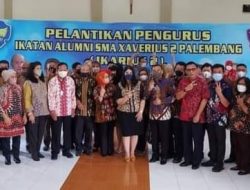 Elisa Rahmawati Hatta, SH Dilantik Ketua IKARIUS 2 Palembang
