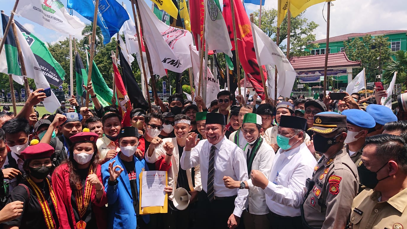 PMKRI Cabang Palembang Bersama Cipayung Plus Kota Palembang Mengadakan Seruan Aksi Di Kantor Gubernur Dan DPRD Sumsel
