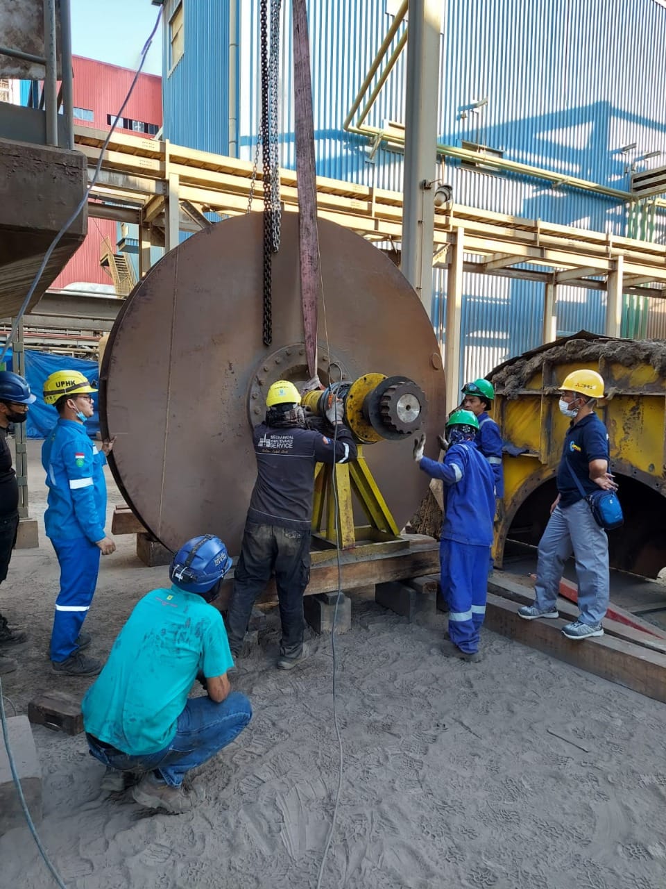 Semangat Terangi Negeri dibulan yang suci, PLN UPHK lakukan Pemeliharaan Periodik AI PLTU Teluk Sirih Unit 1
