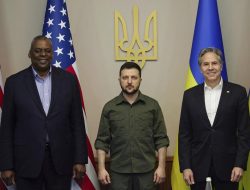 Rudal Rusia Hantam Rel dan Fasilitas Bahan Bakar dalam Serangan Jauh di Ukraina