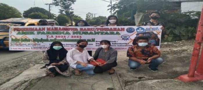 BEM AMIK Parbina Nusantara Pematangsiantar Berbagi Takjil Gratis