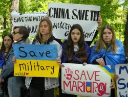 Ukraina Bekerja untuk Menarik Pejuang Terakhir dari Pabrik Mariupol