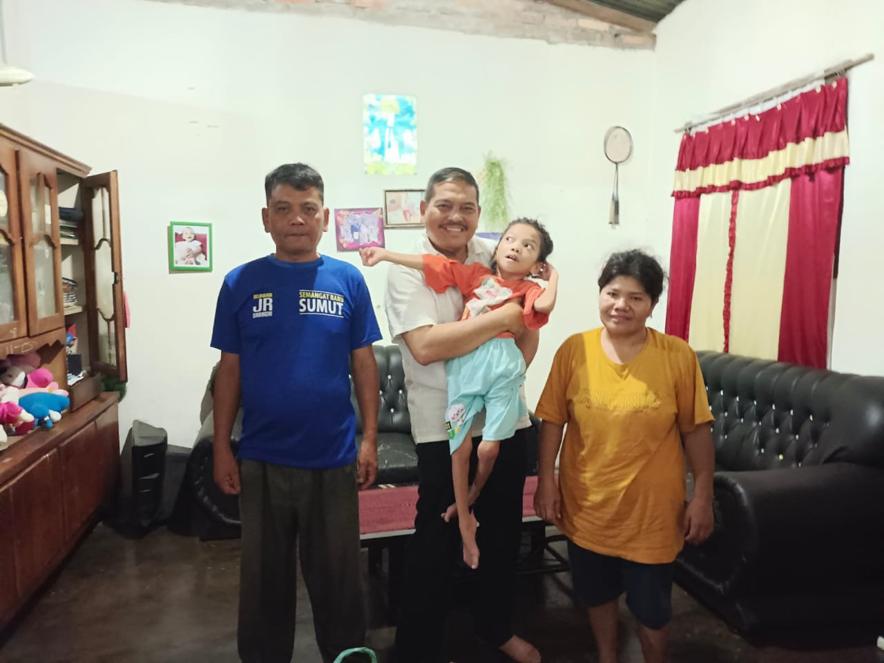 Parlindungan Purba Jenguk Anak Penderita Penyakit Virus Di Otak, Orangtua Yolanda: Kami Hampir Putus Asa