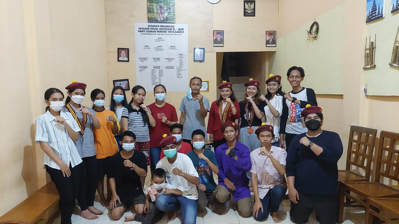 PMKRI Cabang Palembang berbagi Baju Layak Pakai dan Buku Bekas ke Panti Asuhan