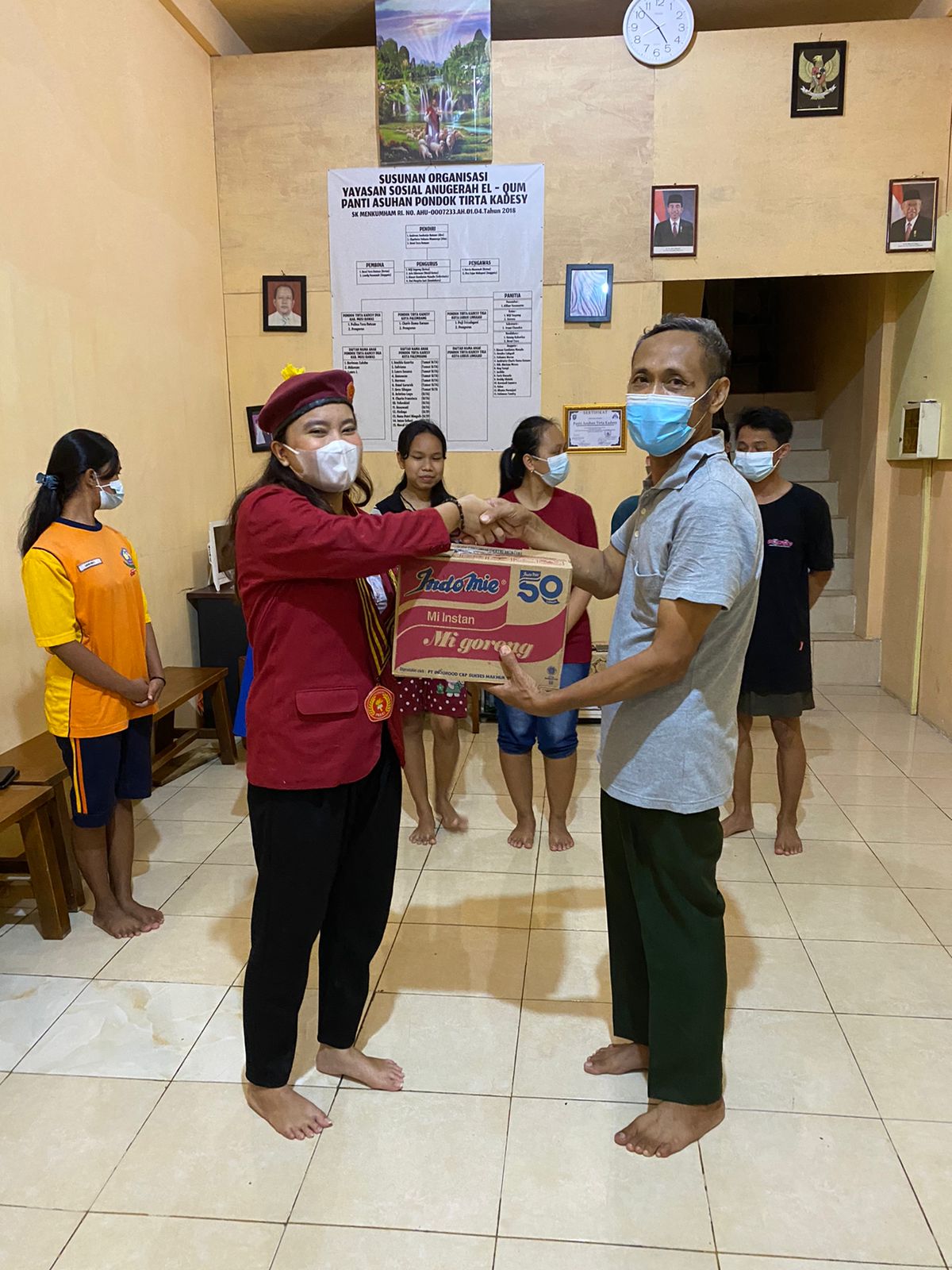 PMKRI Cabang Palembang berbagi Baju Layak Pakai dan Buku Bekas ke Panti Asuhan