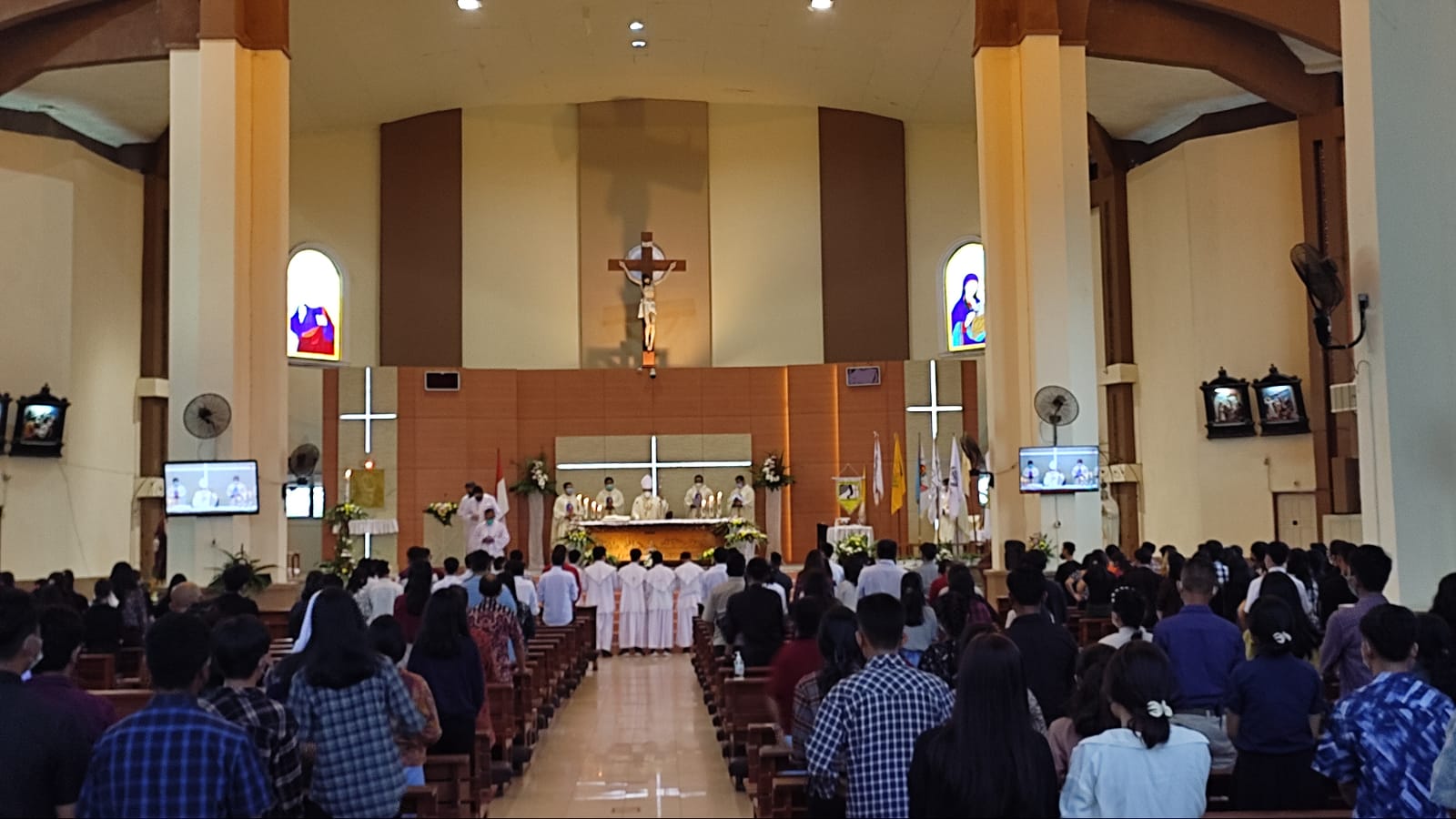 Mgr Yohanes Harun Yuwono buka Festival Kaum Muda Katolik Dalam Peringatan Lahirnya Pancasila 1 Juni