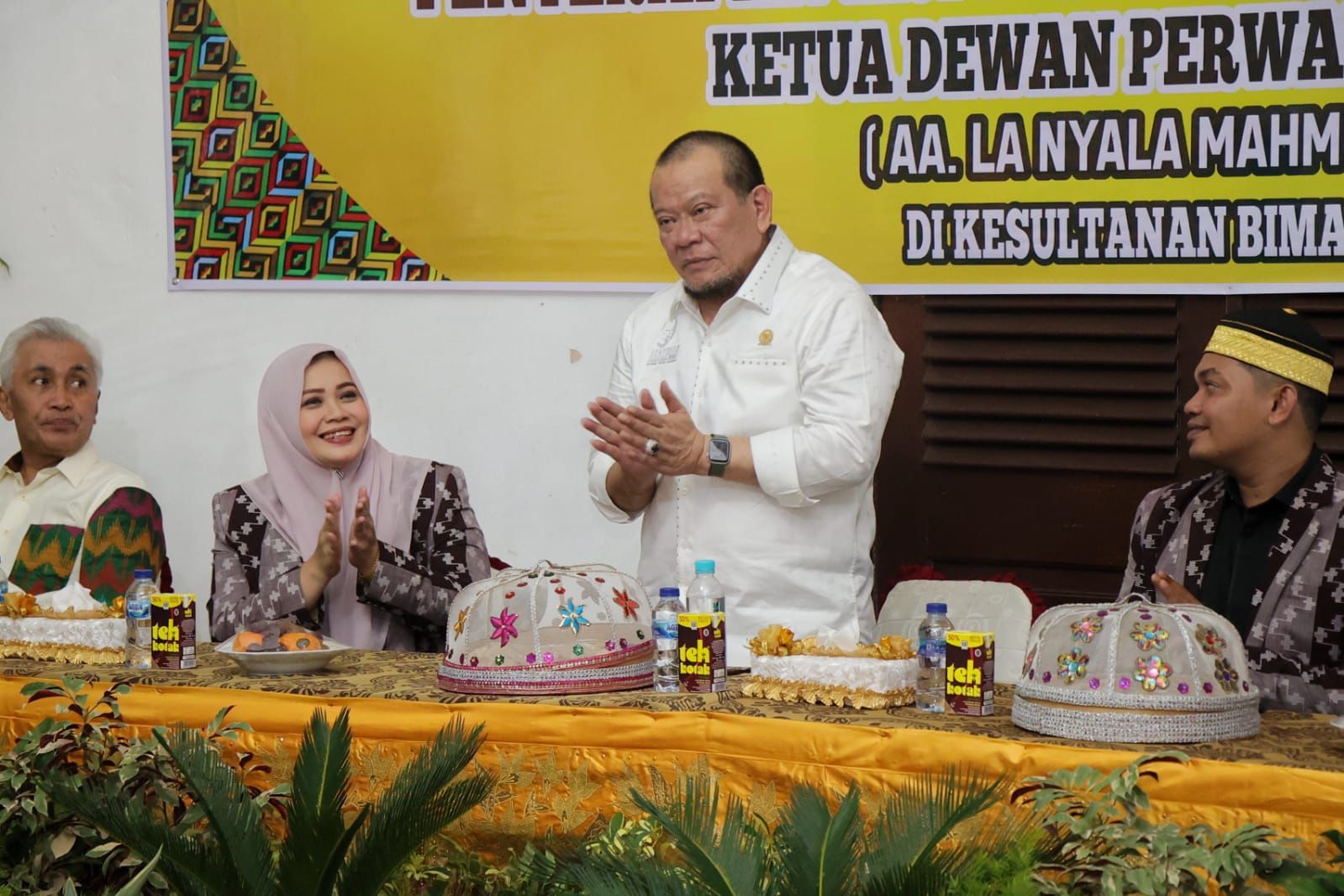 Berharap Sultan Muhammad Salahuddin Jadi Pahlawan Nasional, Masyarakat Bima Minta Bantuan Ketua DPD RI Berharap Sultan Muhammad Salahuddin Jadi Pahlawan Nasional, Masyarakat Bima Minta Bantuan Ketua DPD RI