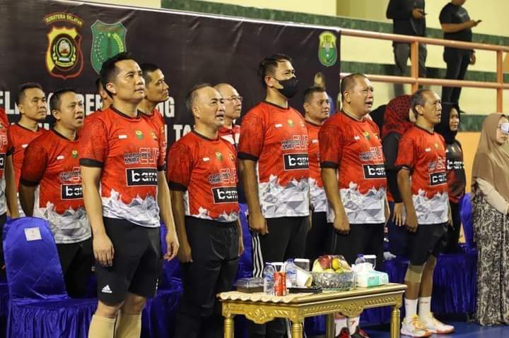 Semarak HUT Bhayangkara, Pj Bupati Apriyadi Buka Kejuaraan Bulutangkis