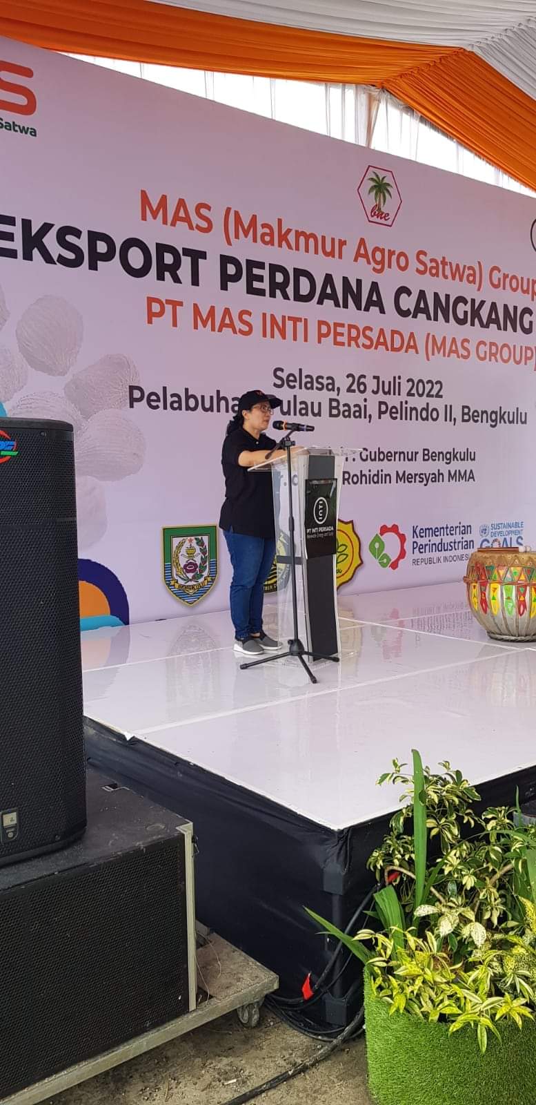 PT MAS sukses melaksanakan ekspor perdana cangkang sawit ke Thailand di Bengkulu PT MAS sukses melaksanakan ekspor perdana cangkang sawit ke Thailand di Bengkulu