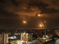 Serangan Israel di Gaza Tewaskan 10 Orang Termasuk Militan Senior