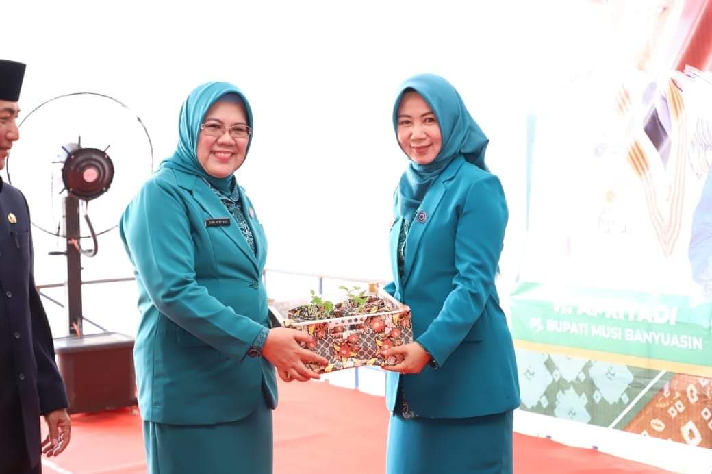 Pj Bupati Muba Lantik Tiga Kades Terpilih di Kecamatan Batang Hari Leko