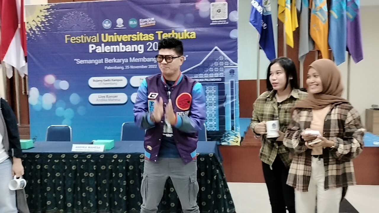 UT Palembang menggelar Meet dan Greet Mendatangi Andika Kangen Band