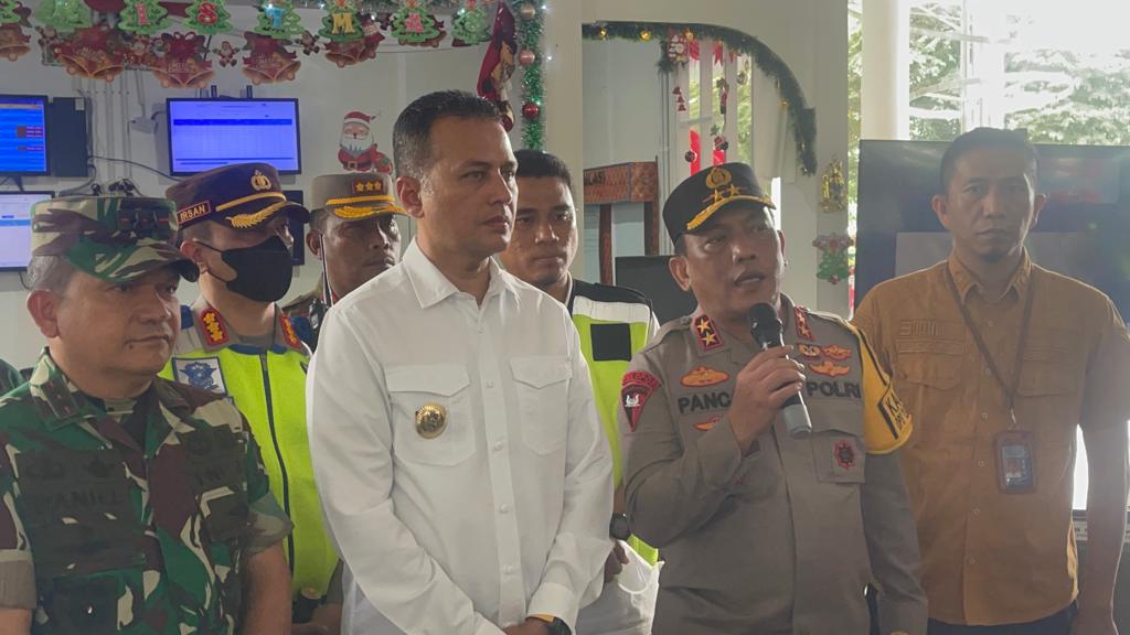 Kapolresta Deli Serdang Forkopimda Sumut Cek Pos Terpadu Ops Lilin Toba 2022 Bandara KNIA