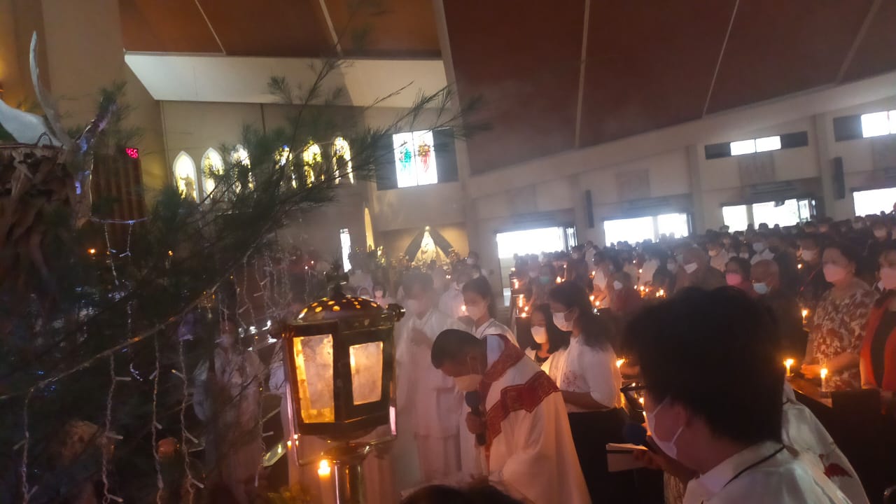 HERMAN DERU UCAPKAN SELAMAT NATAL DI GEREJA SANTO YOSEPH PALEMBANG
