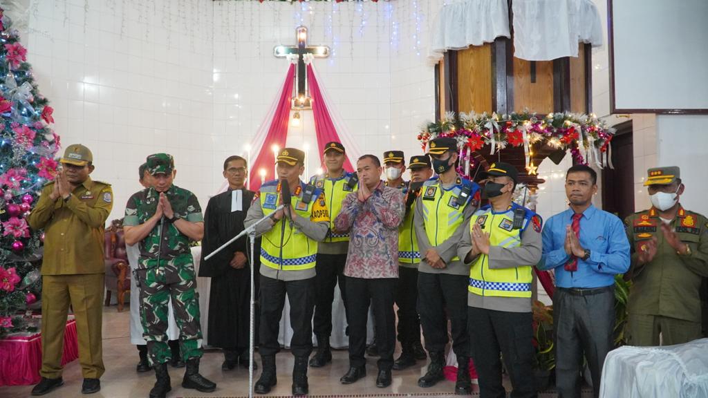 Dandim, Kapolresta Bersama Forkopimda Kabupaten Deli Serdang Patroli Sambangi Gereja