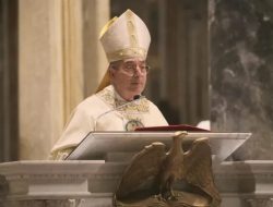Percaya pada Penyelenggaraan Ilahi: Doa yang Umat untuk Benediktus XVI pada Misa Khusus di Roma