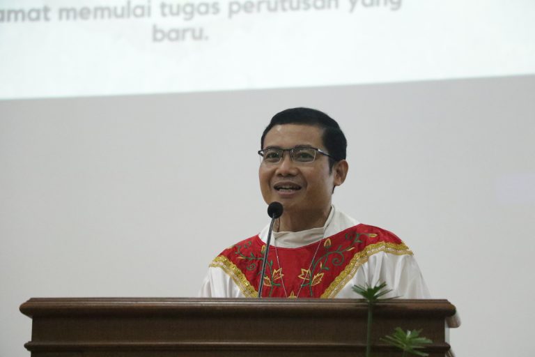 Rektor dan Formator Baru untuk Seminari Menengah St. Paulus Palembang