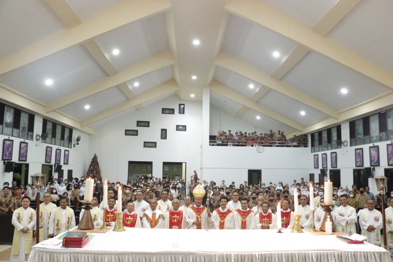 Rektor dan Formator Baru untuk Seminari Menengah St. Paulus Palembang