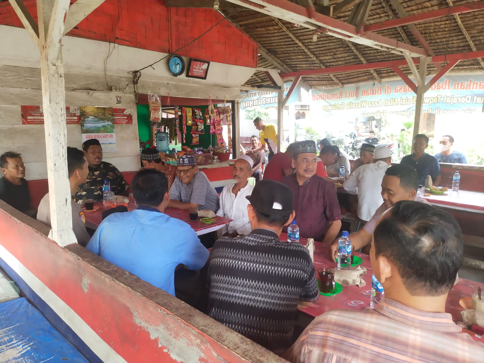Polresta Deli Serdang Giat Juma't Curhat