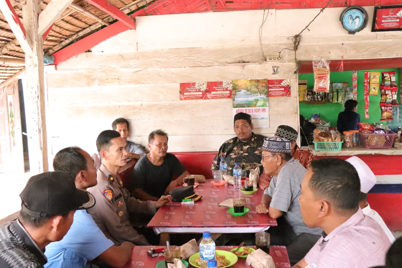 Polresta Deli Serdang Giat Juma't Curhat