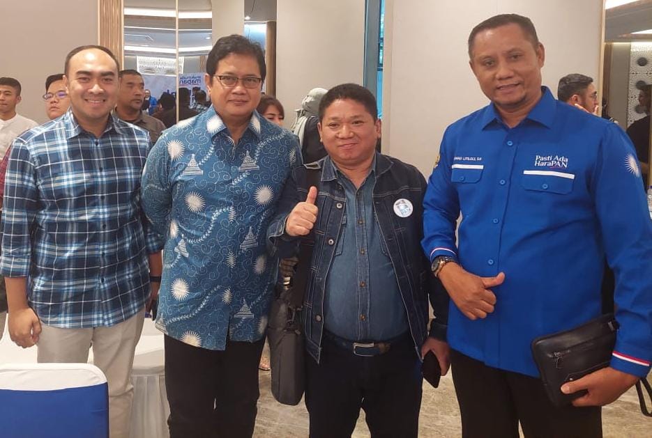 Mendag Zulkifli Hasan Kuliah Umum di DPP PAN, Buat Crisis Center Untuk Atasi Kelangkaan Minyak Mendag Zulkifli Hasan Kuliah Umum di DPP PAN, Buat Crisis Center Untuk Atasi Kelangkaan Minyak