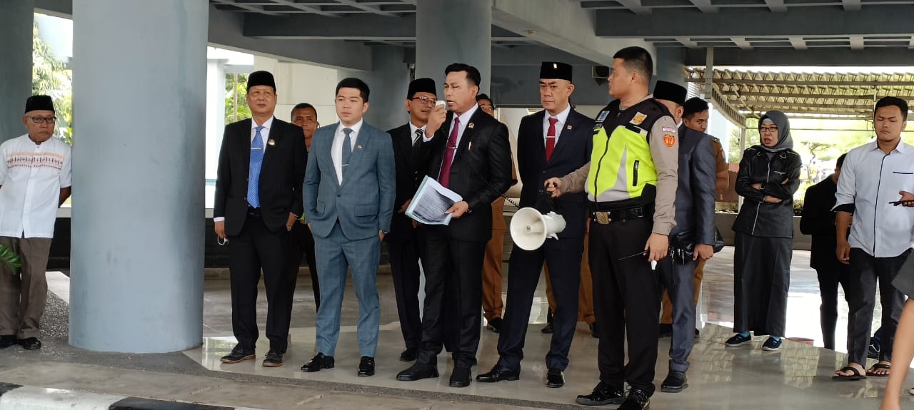 KAPL : Tolak Pengesahan Raperda RTRW demi Kepentingan Warga bukan Kepentingan Pribadi dan Kelompok KAPL : Tolak Pengesahan Raperda RTRW demi Kepentingan Warga bukan Kepentingan Pribadi dan Kelompok