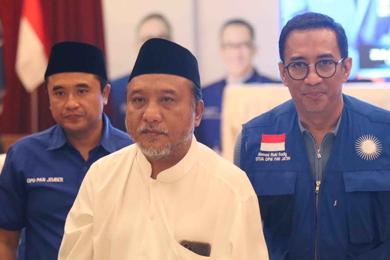 Pengurus DPW PAN Road Show Keliling Jawa Timur Mantapkan Konsolidasi Internal Pengurus DPW PAN Road Show Keliling Jawa Timur Mantapkan Konsolidasi Internal