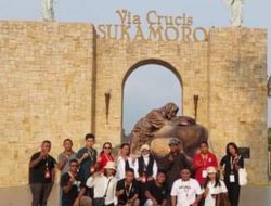 Peserta IYD III Palembang Berpanas Ria Di Tengah Teriknya Matahari Via Crucis Sukomoro