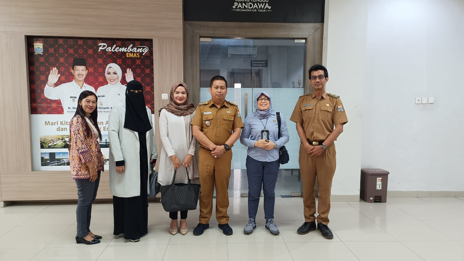 Camat Ilir Timur 1 Palembang Ricky Fernandi Menerima Kunjungan Ketua Komunitas The Women Ultimate (TUW)