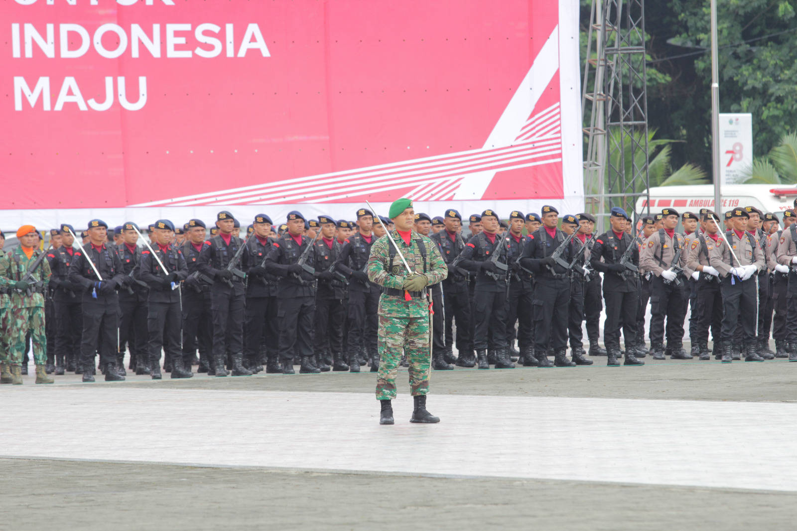 105 Pasukan Yonif Mekanis 121/MK Hadiri HUT RI Ke-78 Dilapangan Astaka Pancing Medan